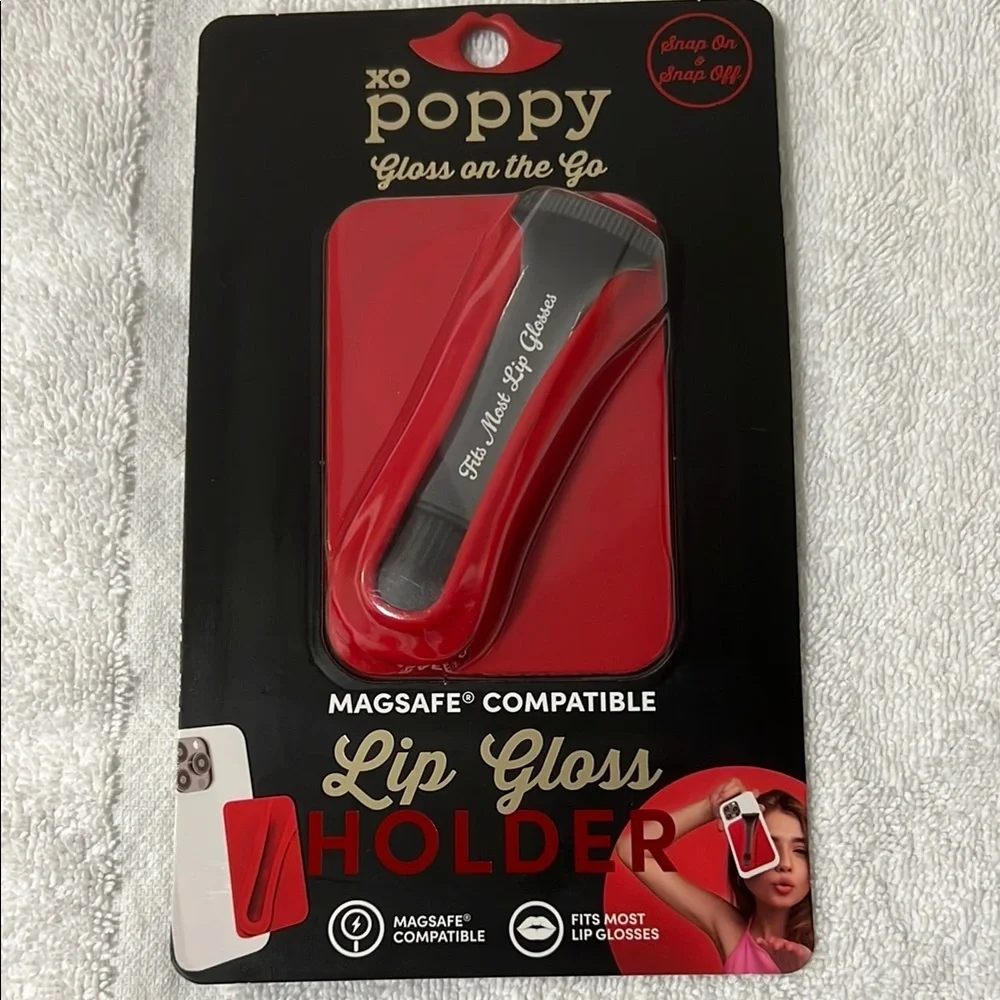 Poppy gloss on the go.